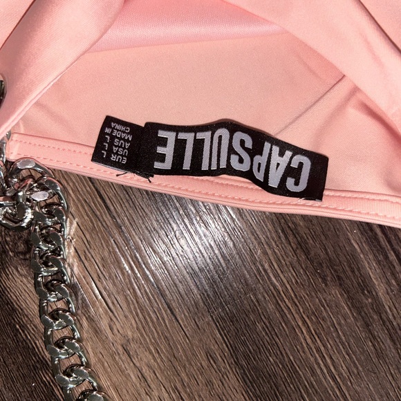 2 PC Legging w/ One-Shoulder Tank Set. Stretchy material. 10/ 10 recommend‼️ - Picture 9 of 10